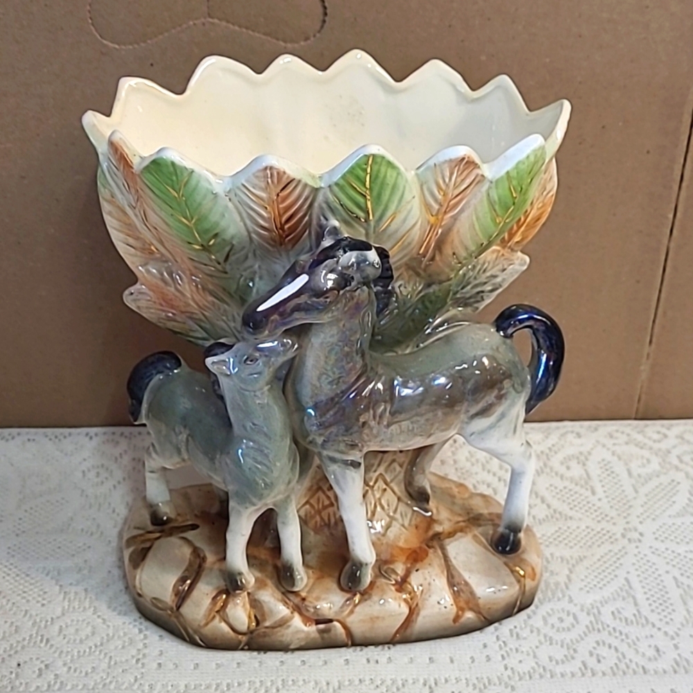 Vintage Pottery Planter Vase Horse & Palm Trees 🌴